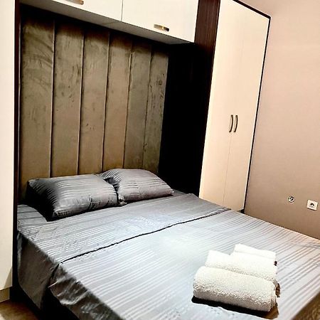 Top Apartment Priştine Dış mekan fotoğraf