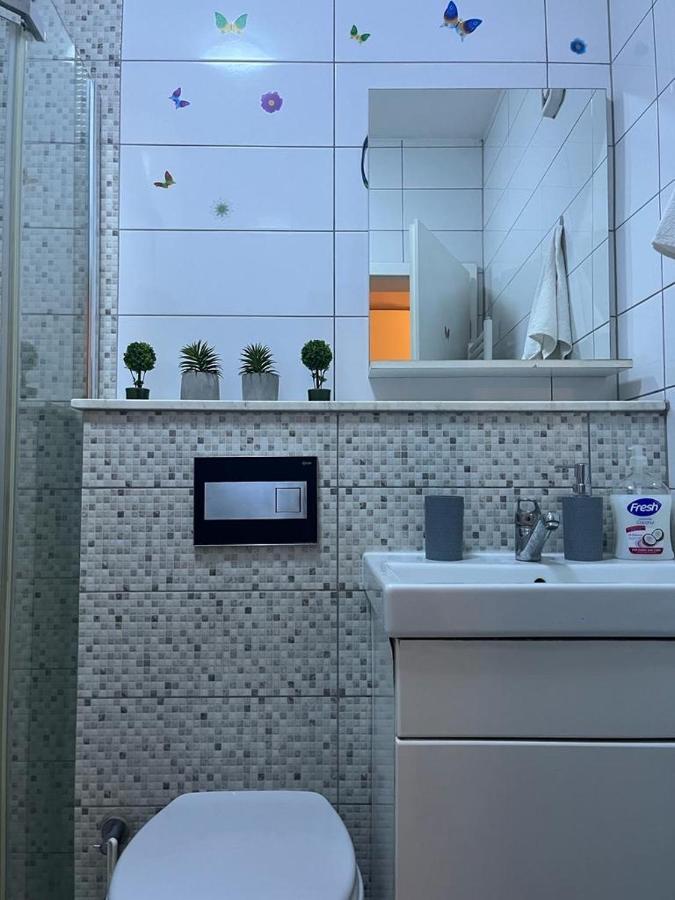 Top Apartment Priştine Dış mekan fotoğraf